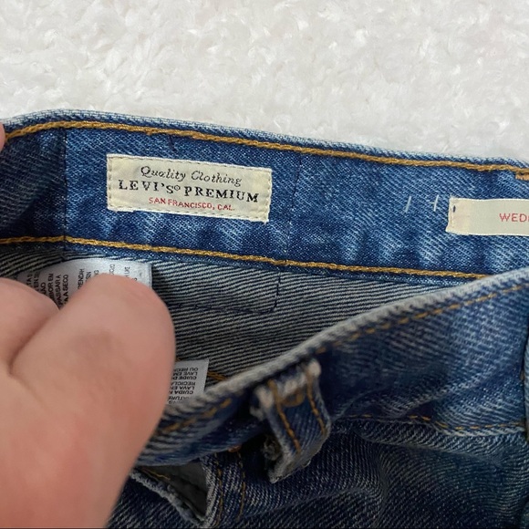 Levi’s premium wedgie shorts - Picture 6 of 12